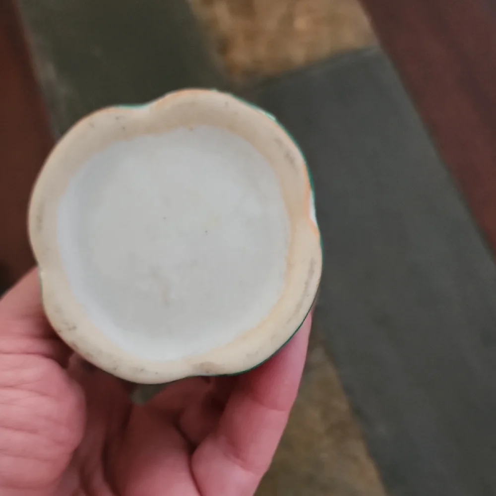 Elegant Green and White Ceramic Hat Pin Holder